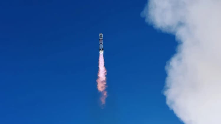 Foguete reutilizável chinês explode em primeiro teste orbital